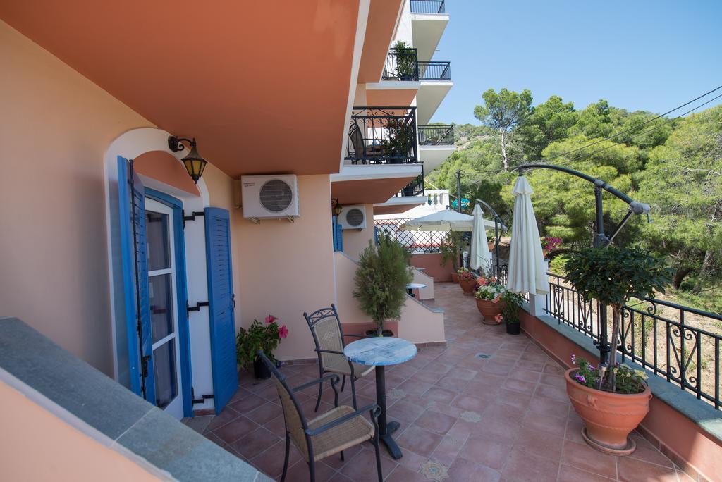 Maria Studios Poros Town Ngoại thất bức ảnh