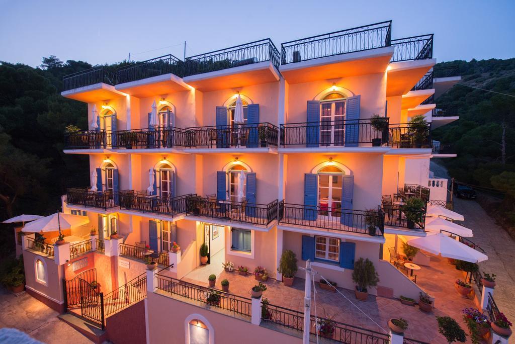 Maria Studios Poros Town Ngoại thất bức ảnh
